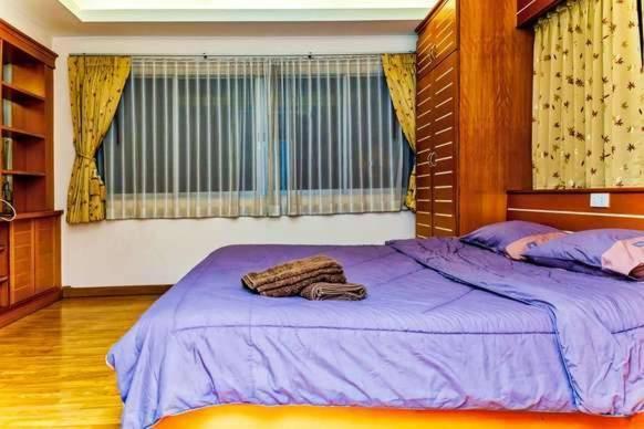 Jolly Guesthouse & Restaurant Pattaya Exterior foto